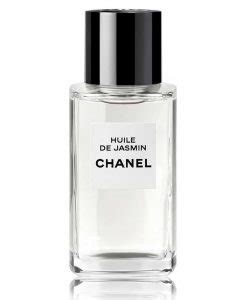 Chanel releases Huile de Jasmin − a new facial oil with jasmine .